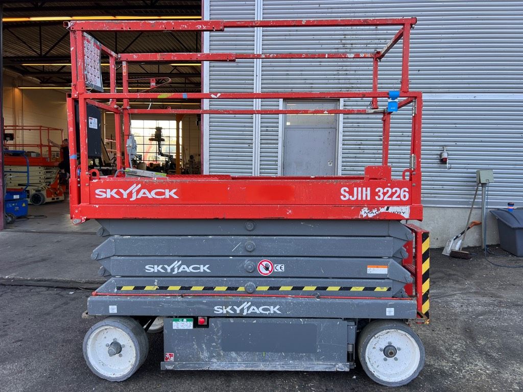 skyjack-sj-iii-3226,ad33496e.jpg